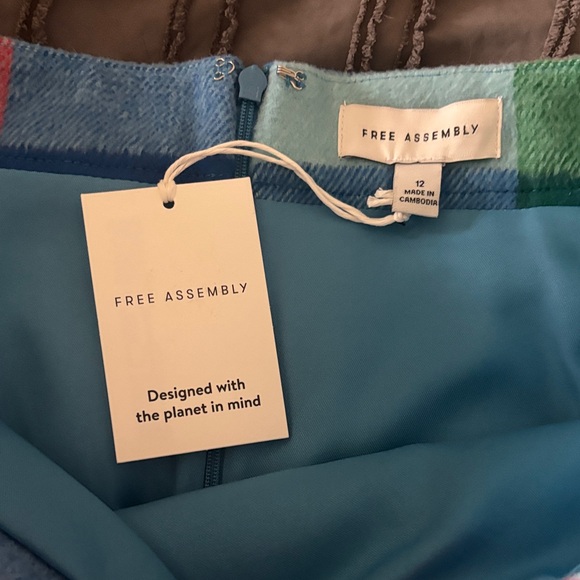 Free Assembly Plaid Women's Skirt - Picture 4 of 7